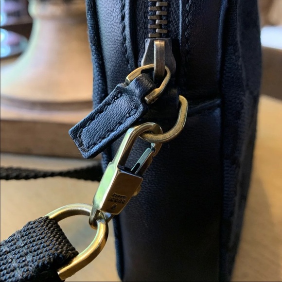 Gucci Guccissima Crossbody - Picture 4 of 8